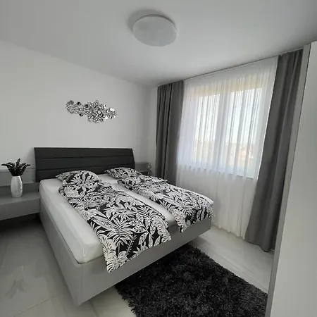 My Place Slavonski Brod Extérieur photo